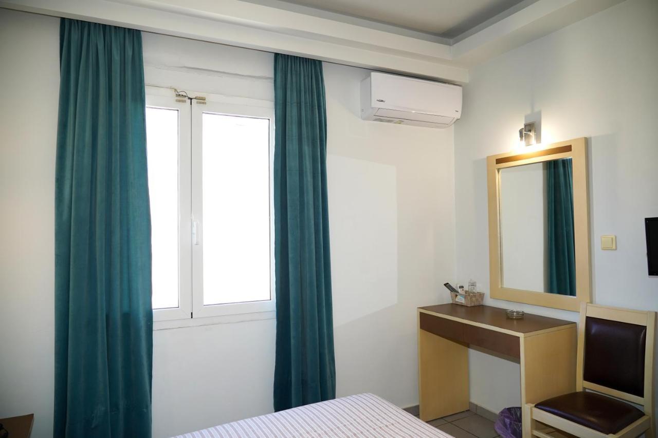 Hotel Selini Agrinio Esterno foto
