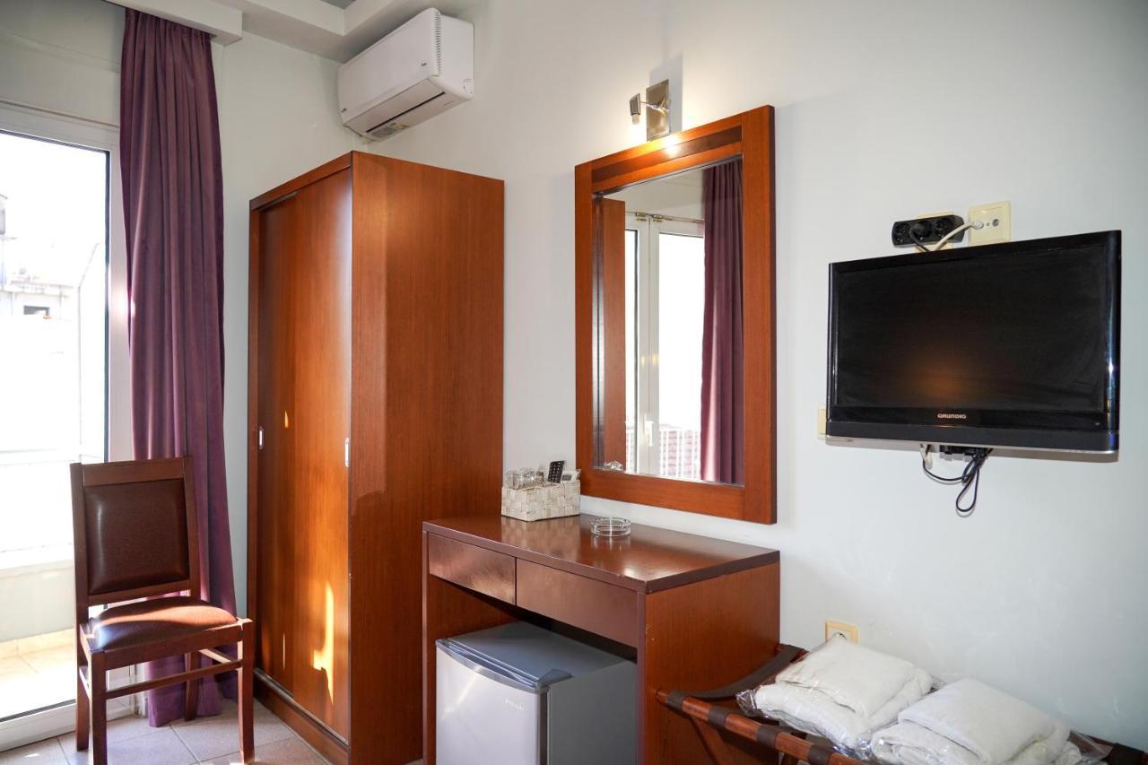 Hotel Selini Agrinio Esterno foto